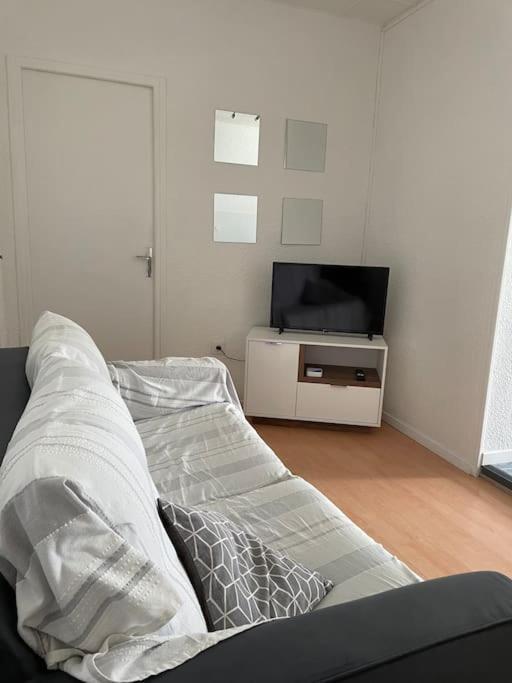 Bourbonne Les Bains, Appartement T2 Pour 2 Buitenkant foto